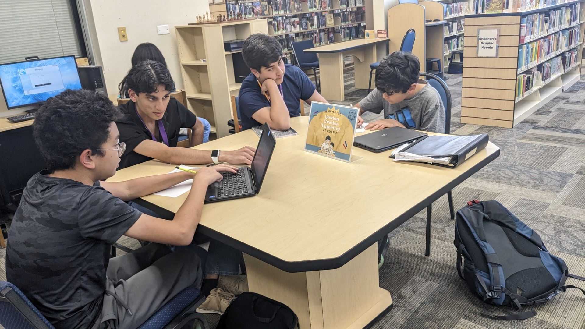 Teen volunteer golden grades 1